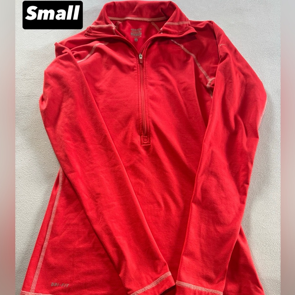 Nike Quarter-Zip Top